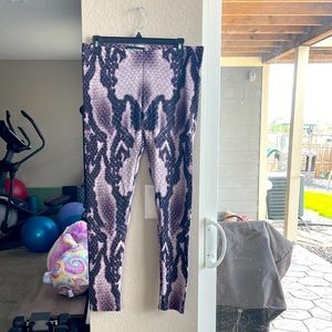 Gear Bunch purple yoga, workout pants. NWOT size Xl